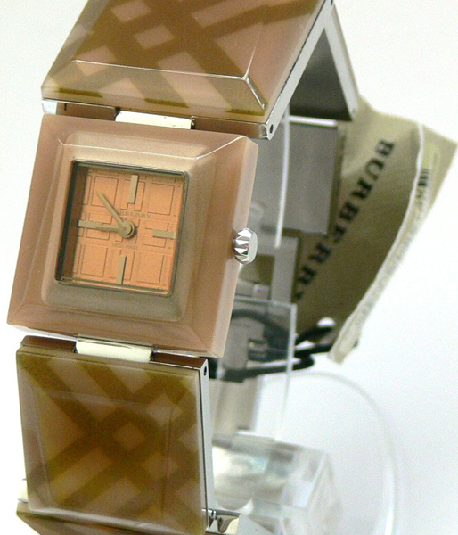 AAA 1:1 Replica Burberry-Signature-Collection Ladies Watches Dial Swiss Quartz 26MM BU4927 Watch