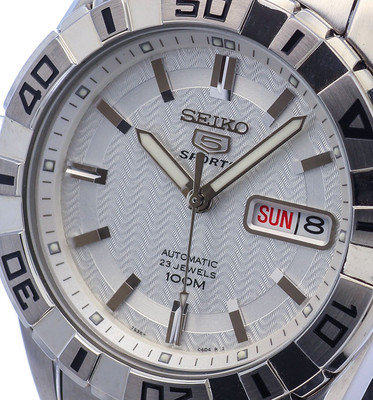 AAA 1:1 Replica Seiko-5-Sports Mens Watches Silver Dial Automatic 42MM SNZH73K1 Watch