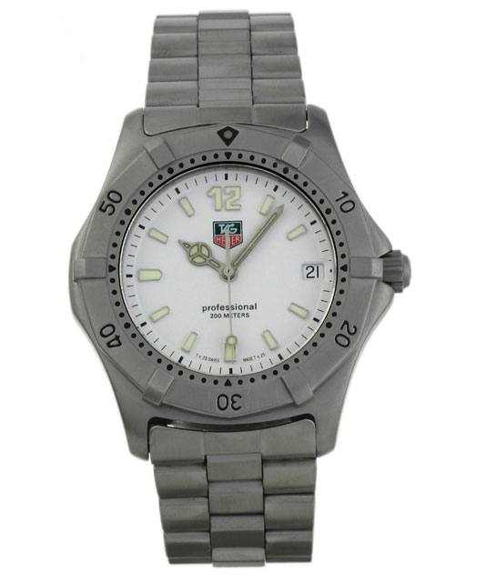 AAA 1:1 Replica TAG-Heuer-Classics-Series Mens Watches White Dial Quartz 37.5MM WK1111.BA0317 Watch